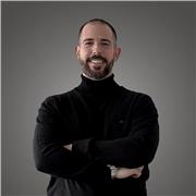 Profesor de ESO con experiencia en diversas materias y niveles. Ofrezco clases adaptadas a las necesidades de cada alumno.